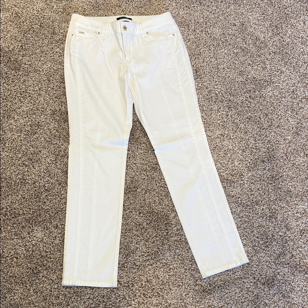 White House Black Market White Ankle Jeans W/Fine Silver Stitching & Seamed Legs
